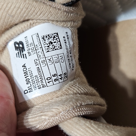 New Balance sz.10 Men's LikeNew! Style ML501MDA Light Khaki,black,white - Picture 6 of 9